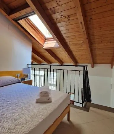La2mille Home- Center Apartment